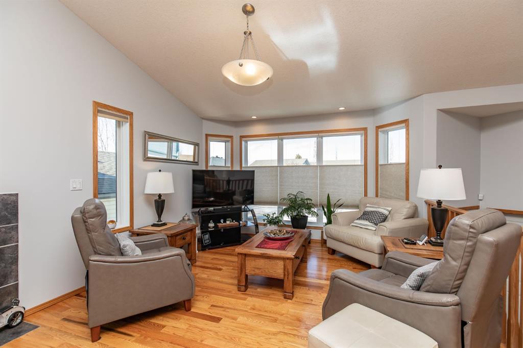 Picture for 46 Lagrange Crescent 