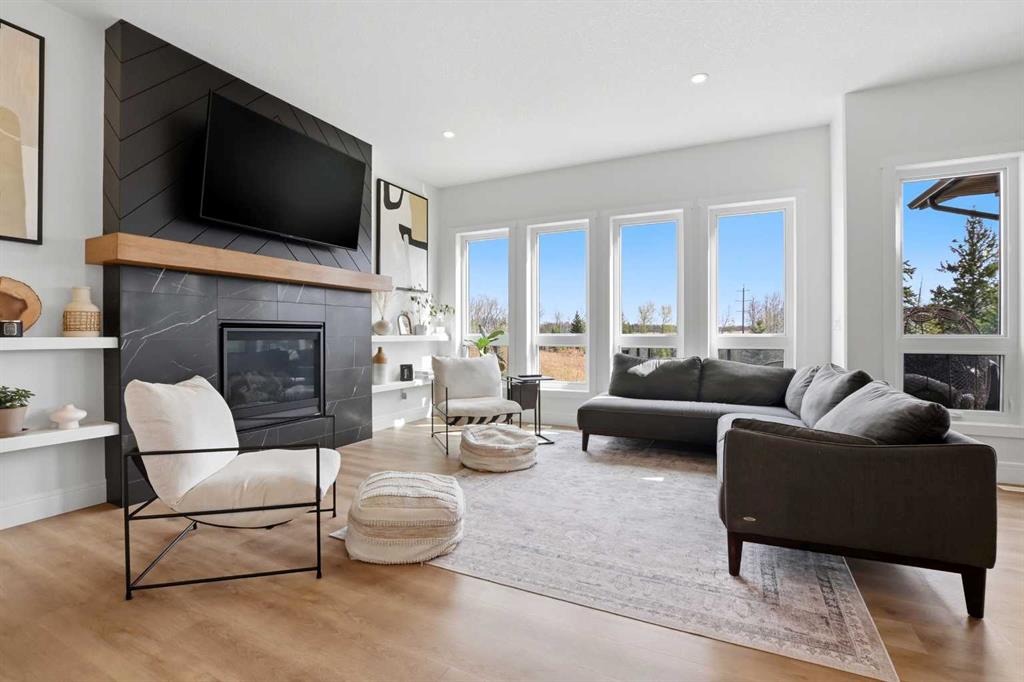 Picture for 223 Ellington Crescent 
