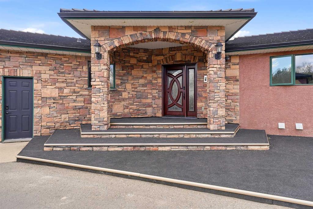 Picture for 252072 Township Road 431A  