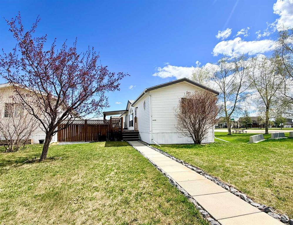 Picture for 4432 59 Street  