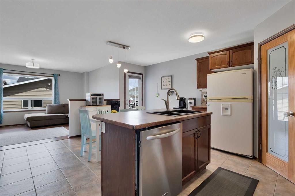 Picture for 156 Oswald Close 
