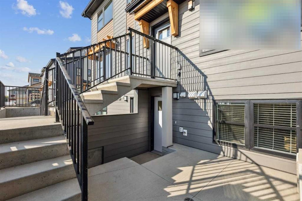 Picture for 1112, 135 Mahogany Parade SE