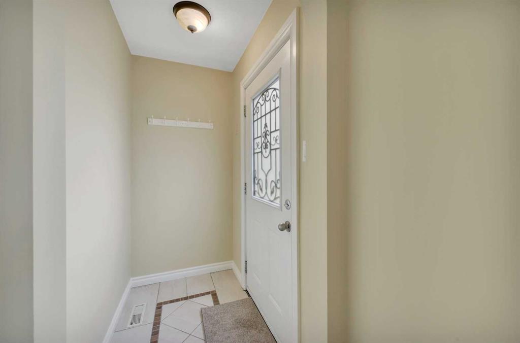 Picture for 4030 51A Street 