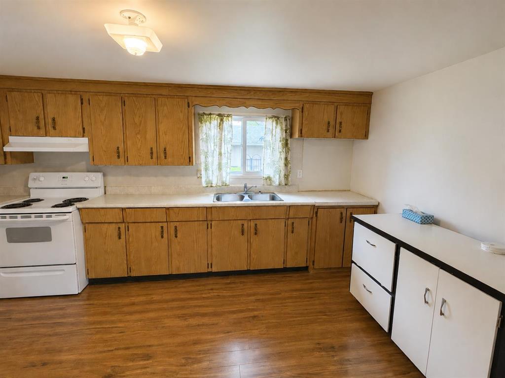 Picture for 4521 44 Street 