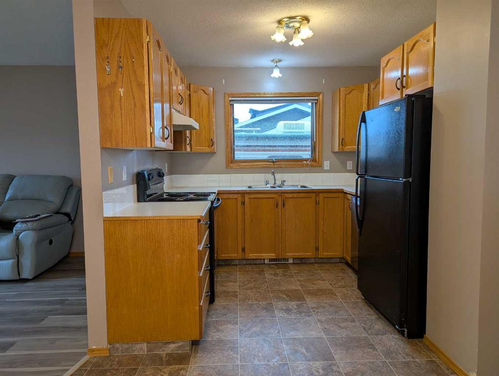 Picture for 4727 44 Street 