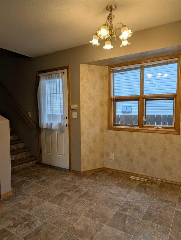 Picture for 4727 44 Street 