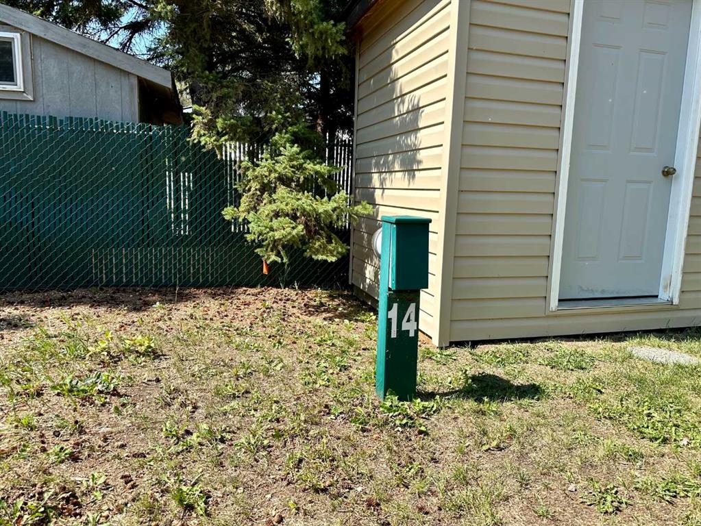 Picture for 14, 12040 422 Township 