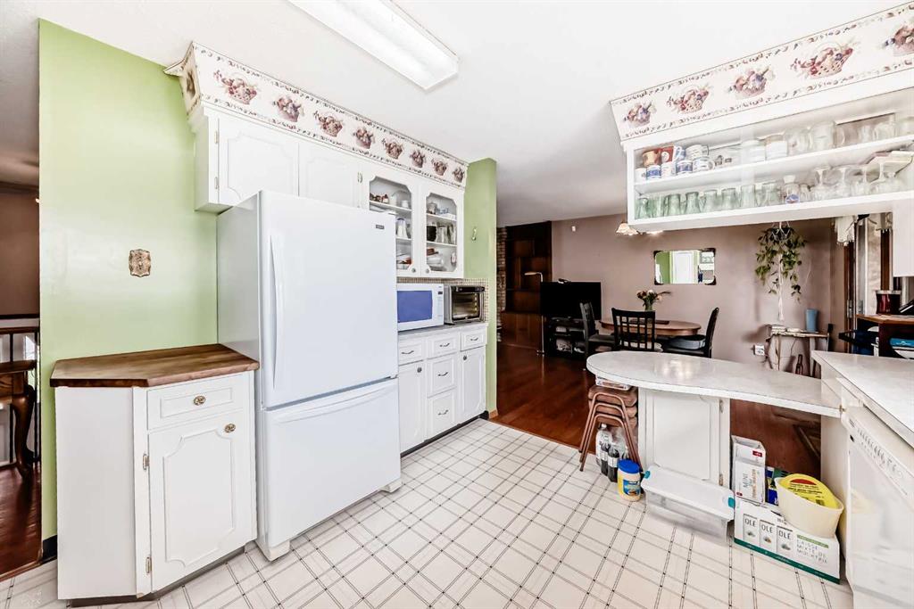 Picture for 6004 53 Ave  