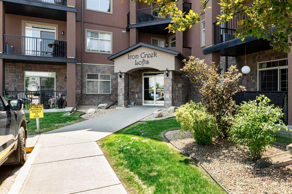 Picture for 305, 69 Ironstone Drive 