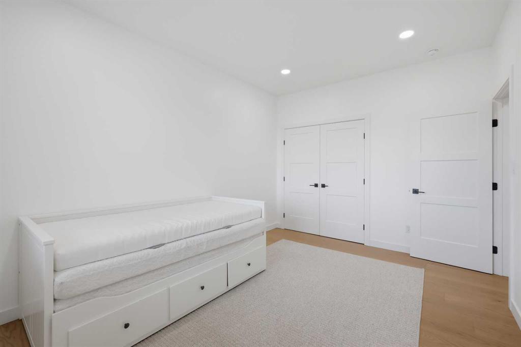Picture for 6 Mitchell Crescent 
