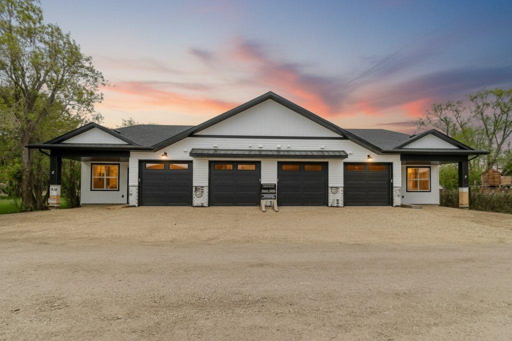 Picture for 5, 5463 55 Avenue 