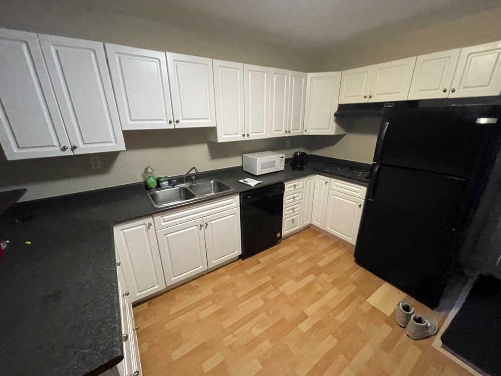 CIR Realty 225 Kingston Drive CIR REALTY , Red Deer, Kingsgate,T4P 4B8