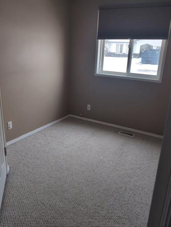 Picture for 4803 52 Street  https://www.cirrealty.ca/reb/cara/9/A2254779_24.jpg