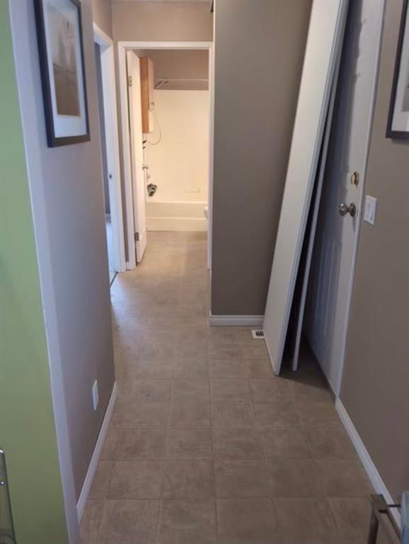 Picture for 4803 52 Street  https://www.cirrealty.ca/reb/cara/9/A2254779_26.jpg