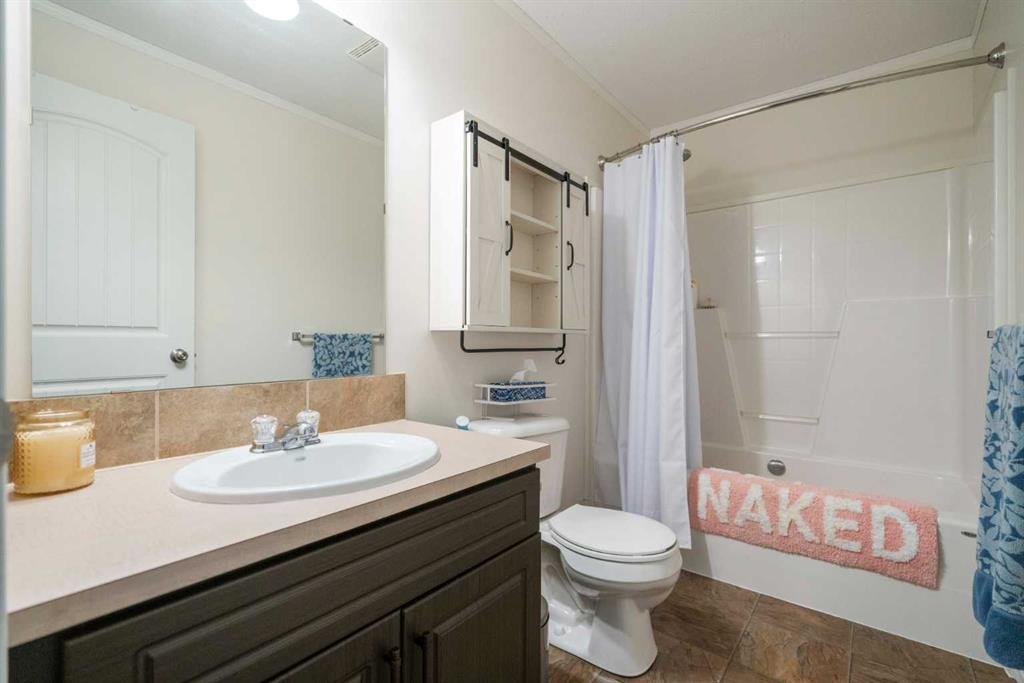 Picture for 421, 41251 Range Road 210   https://www.cirrealty.ca/reb/cara/9/A2260359_19.jpg
