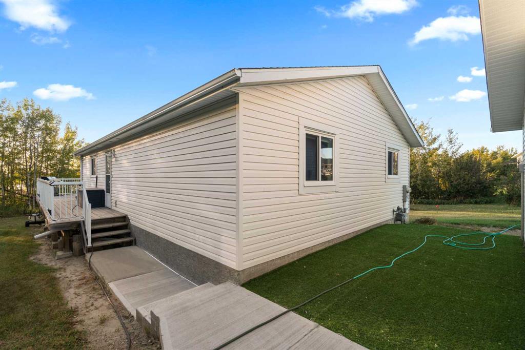 Picture for 421, 41251 Range Road 210   https://www.cirrealty.ca/reb/cara/9/A2260359_25.jpg