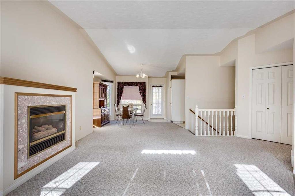 Picture for 4606 55 Avenue  https://www.cirrealty.ca/reb/cara/9/A2263379_13.jpg