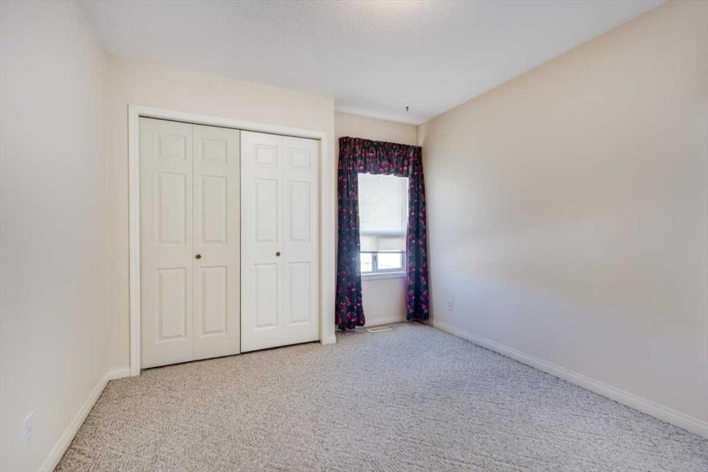 Picture for 4606 55 Avenue  https://www.cirrealty.ca/reb/cara/9/A2263379_20.jpg