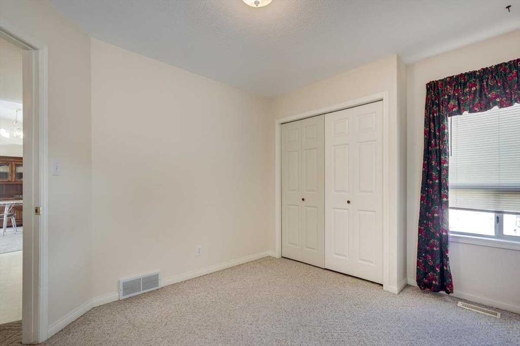 Picture for 4606 55 Avenue  https://www.cirrealty.ca/reb/cara/9/A2263379_22.jpg