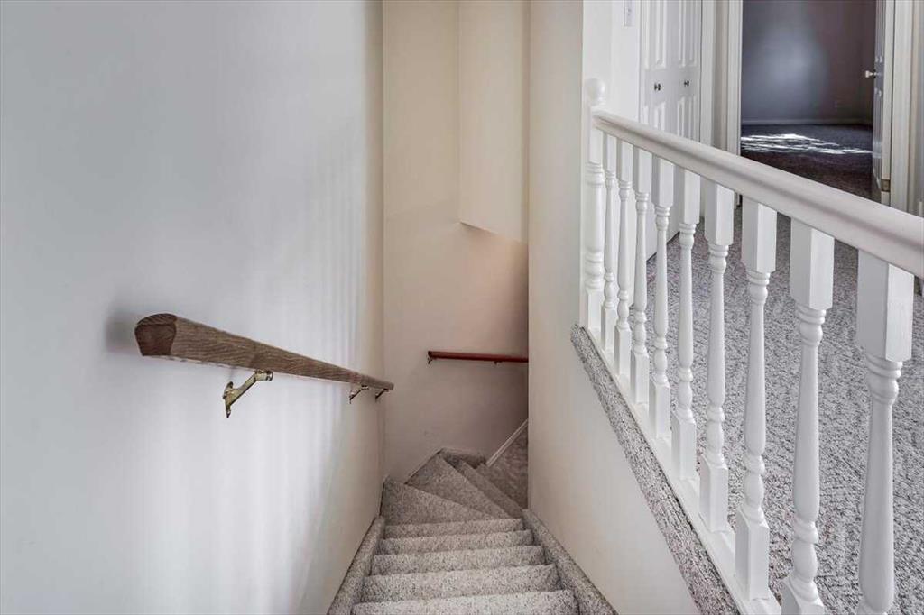 Picture for 4606 55 Avenue  https://www.cirrealty.ca/reb/cara/9/A2263379_30.jpg