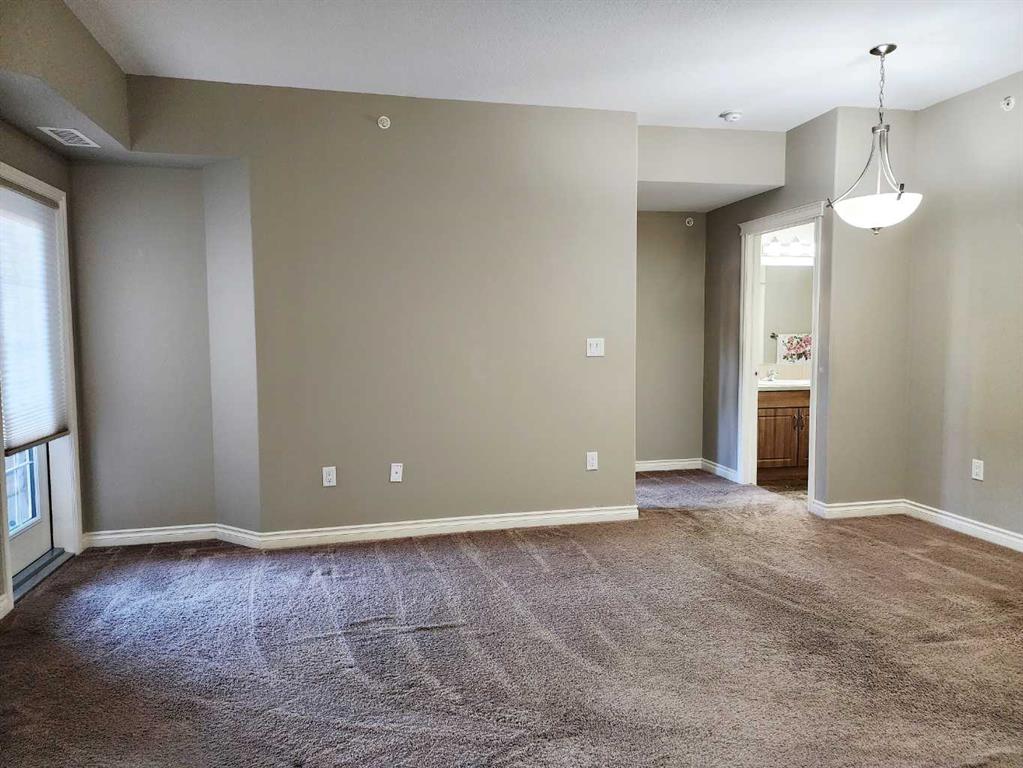 Picture for 429, 6 Michener Boulevard  https://www.cirrealty.ca/reb/cara/9/A2263909_14.jpg