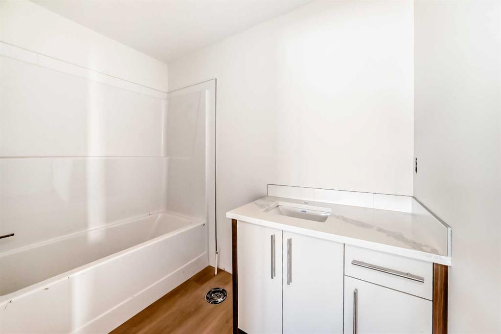 Picture for 5139 48th Street   https://www.cirrealty.ca/reb/cara/9/A2265569_24.jpg