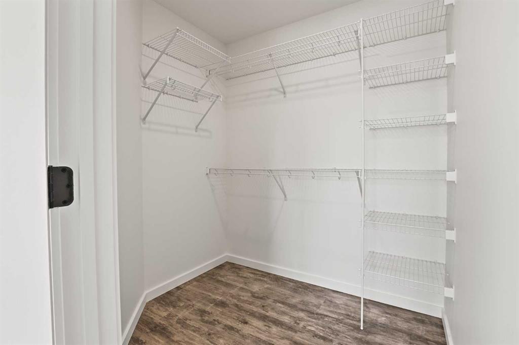 Picture for 6 Metcalf Way  https://www.cirrealty.ca/reb/cara/9/A2266299_25.jpg