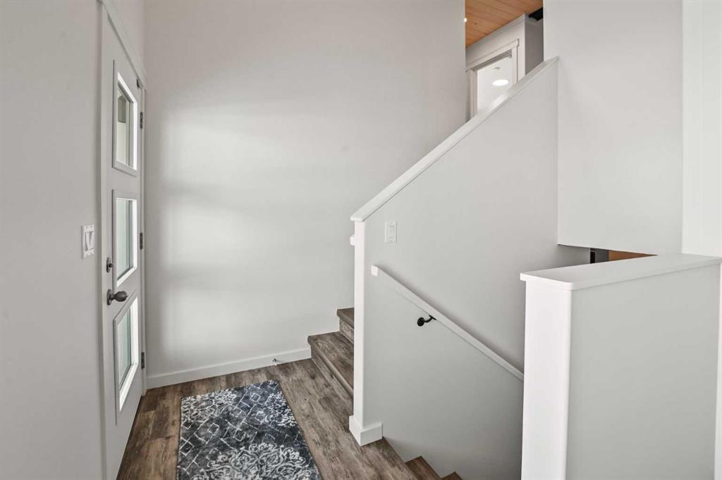 Picture for 6 Metcalf Way  https://www.cirrealty.ca/reb/cara/9/A2266299_7.jpg