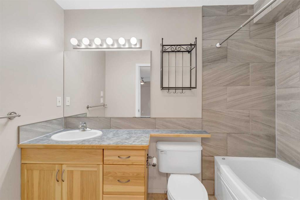 Picture for 148 Ammeter Close  https://www.cirrealty.ca/reb/cara/9/A2266759_18.jpg