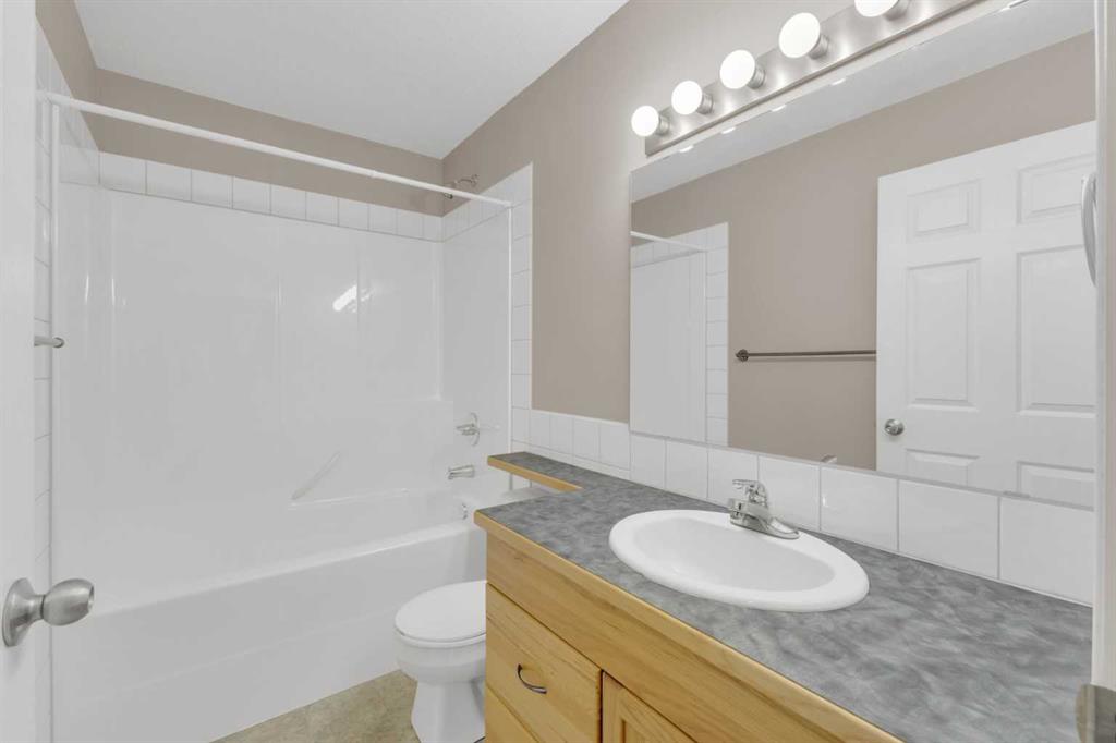 Picture for 148 Ammeter Close  https://www.cirrealty.ca/reb/cara/9/A2266759_21.jpg