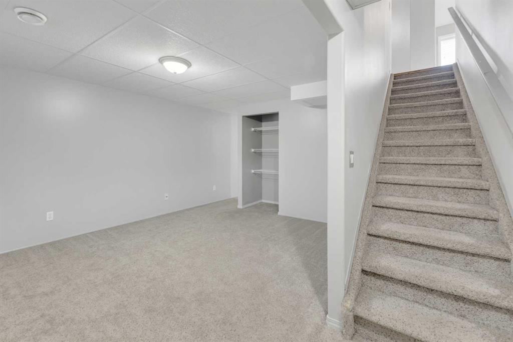 Picture for 148 Ammeter Close  https://www.cirrealty.ca/reb/cara/9/A2266759_22.jpg