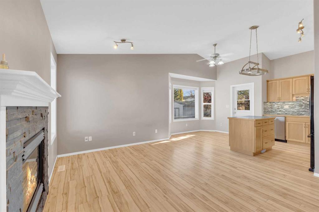 Picture for 148 Ammeter Close  https://www.cirrealty.ca/reb/cara/9/A2266759_7.jpg