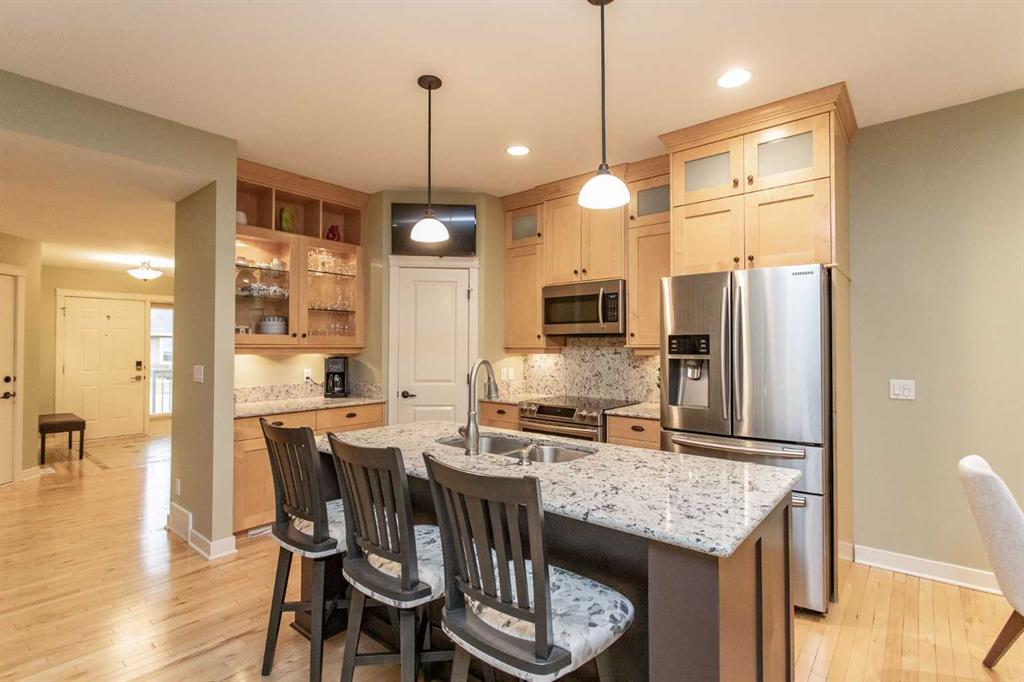 Picture for 20 Cranna Cove  https://www.cirrealty.ca/reb/cara/9/A2267169_12.jpg