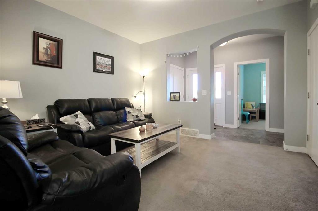 Picture for 21 Crestview Boulevard 