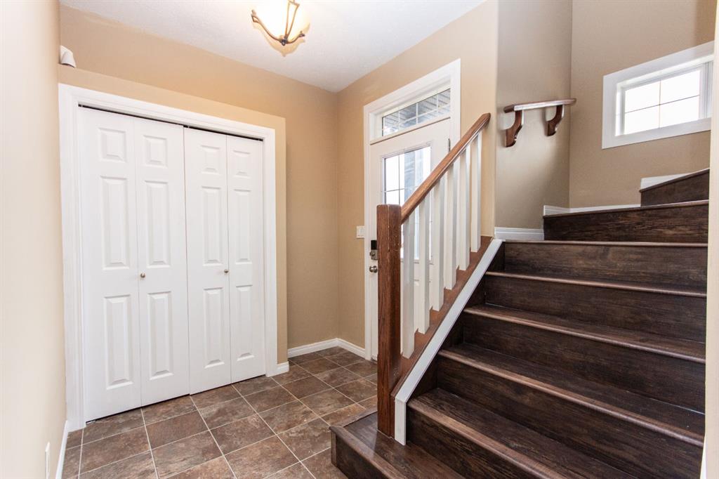 Picture for 152 Oswald Close 