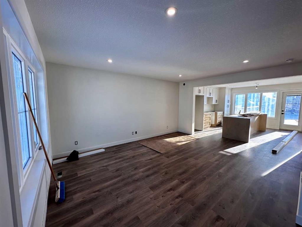 Picture for 80 Oxford Boulevard 