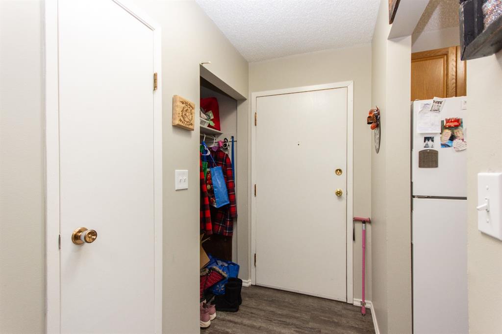 Picture for 5817 53 Avenue 