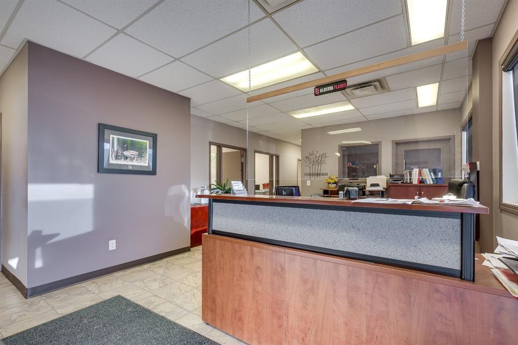 Picture for 6702 &amp; 6706 44 Avenue 