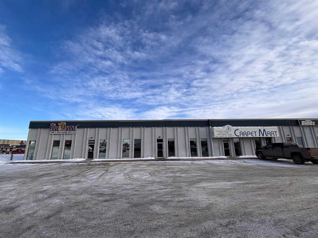 Picture for 15, 7667 50 Avenue 