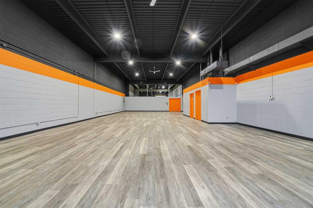 Picture for 15, 7667 50 Avenue 