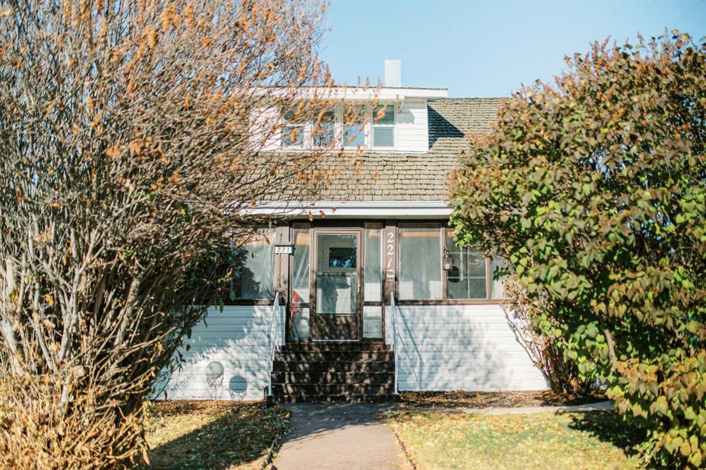 Picture for 221 4th Avenue S