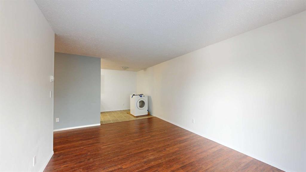 Picture for 306, 4808 45 Street 