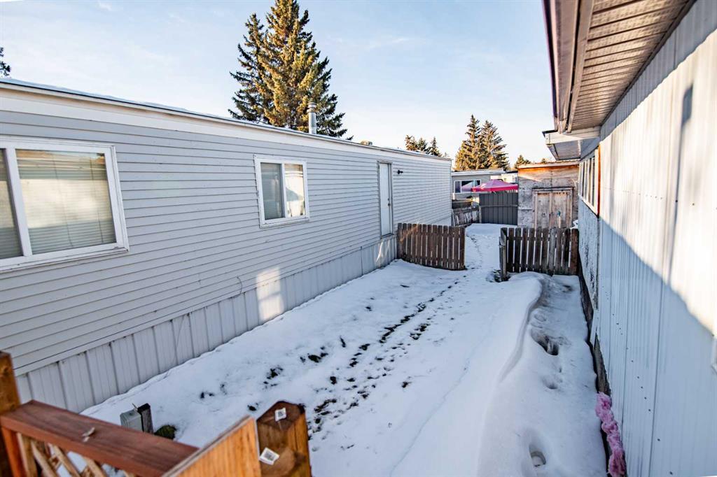 Picture for 3, 5344 76 Street 