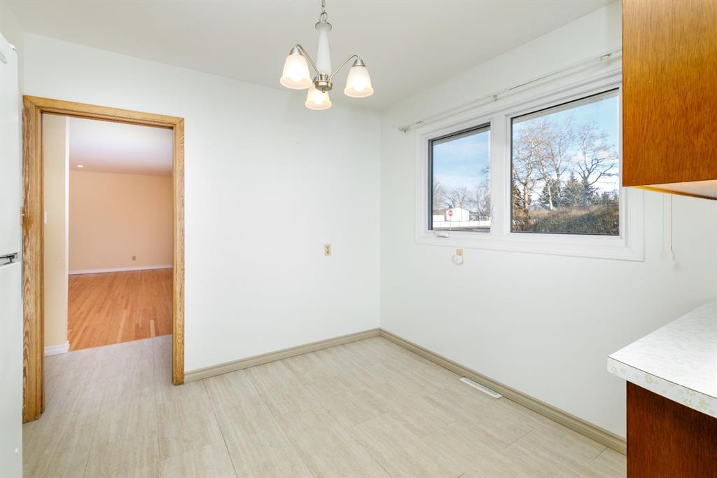 Picture for 4922 46 Street 