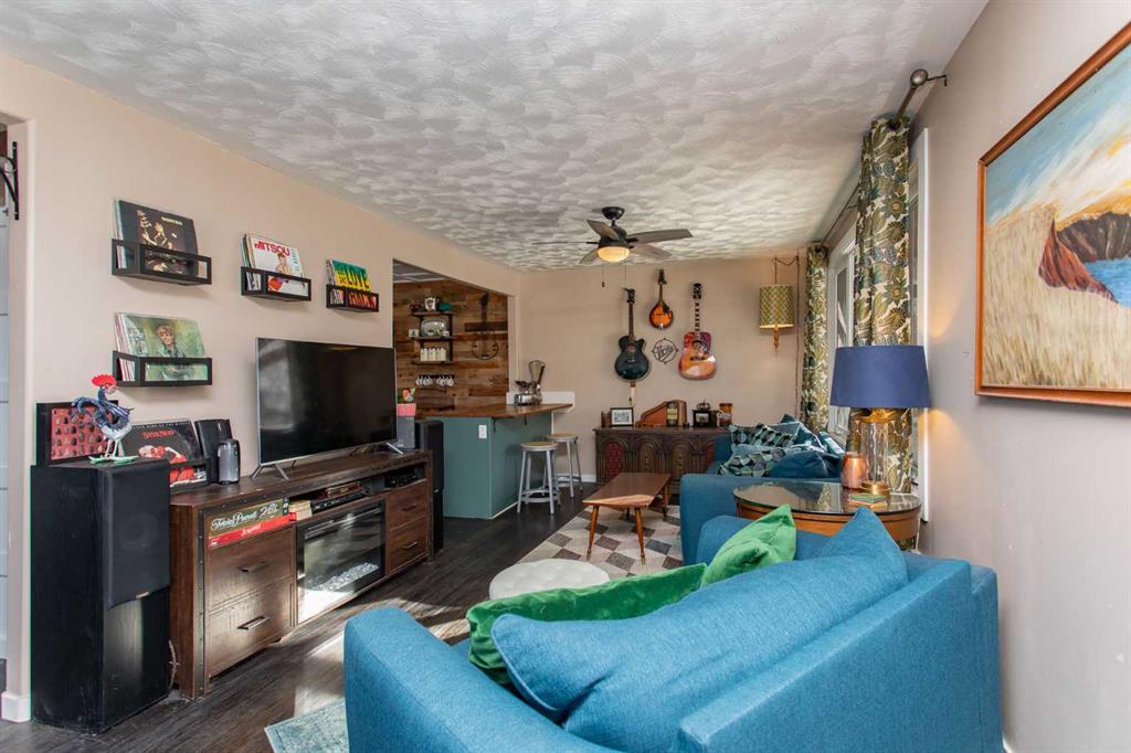 Picture for 3738 45 Street 