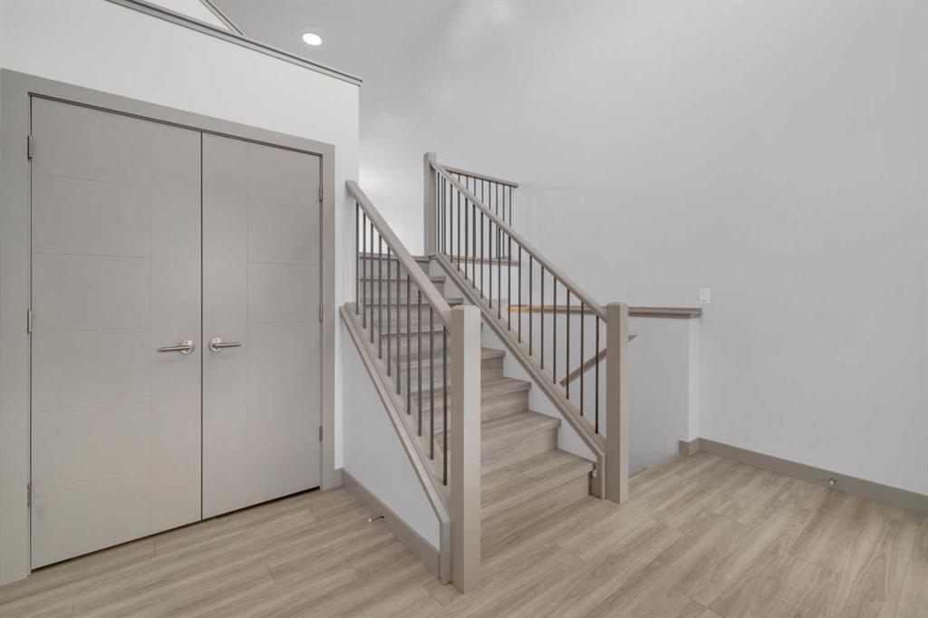 Picture for 13 Vanson Close  