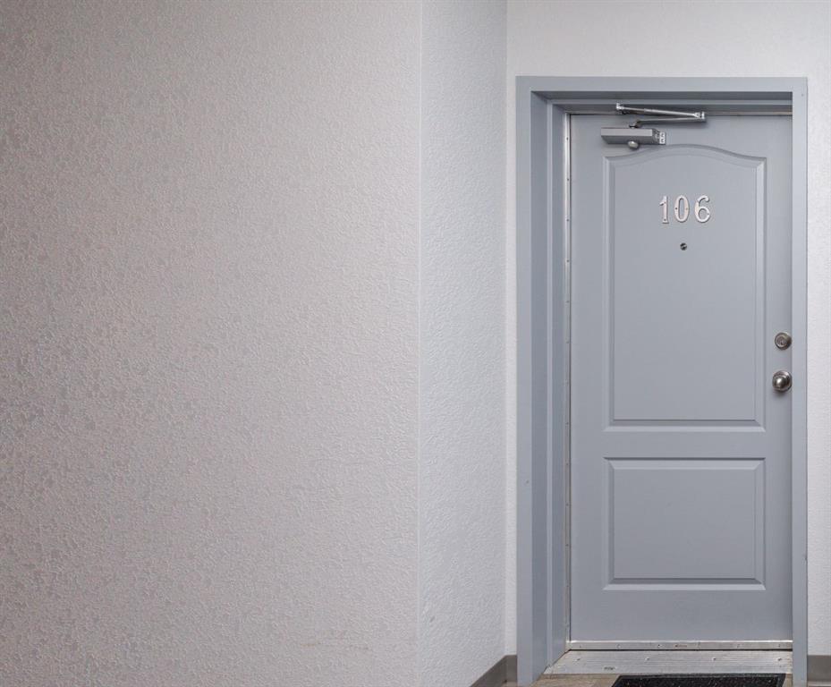 Picture for 106, 3730 50 Avenue 