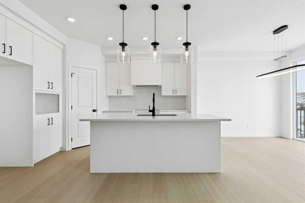 Picture for 105 Walgrove Bay SE