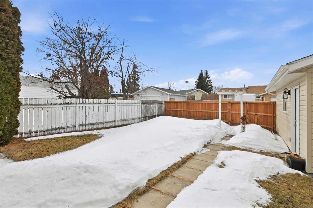 Picture for 6 Orwell Close 