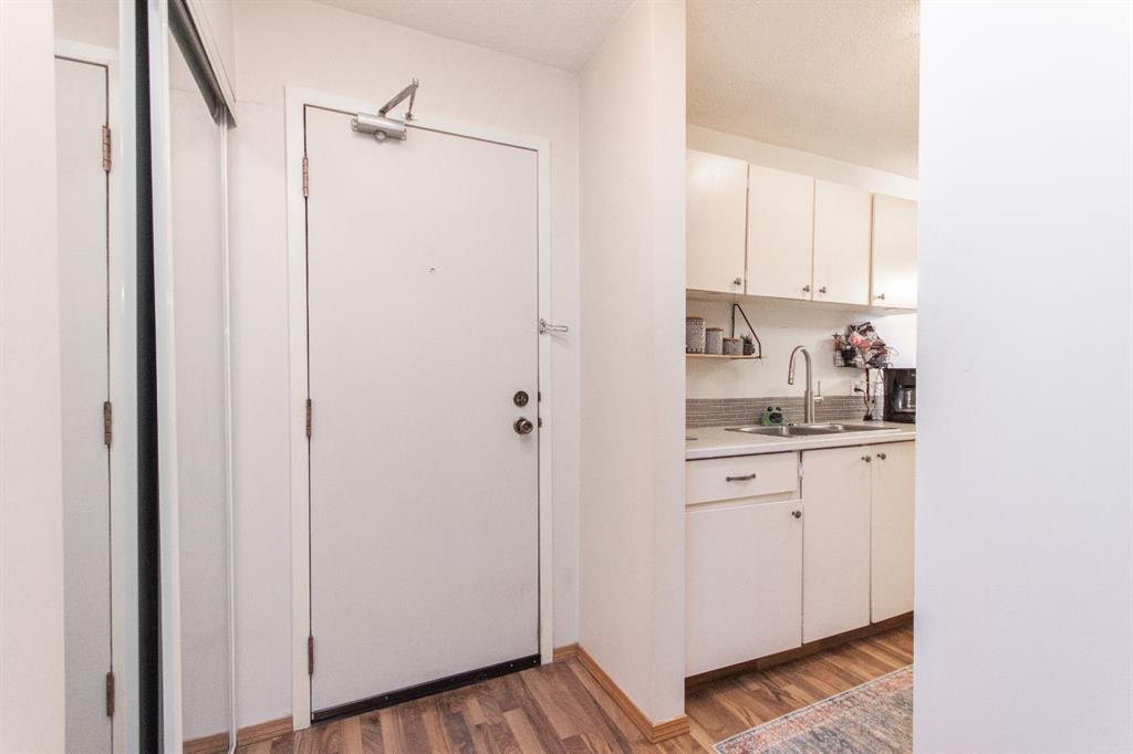 Picture for 108, 91 Cosgrove Crescent 